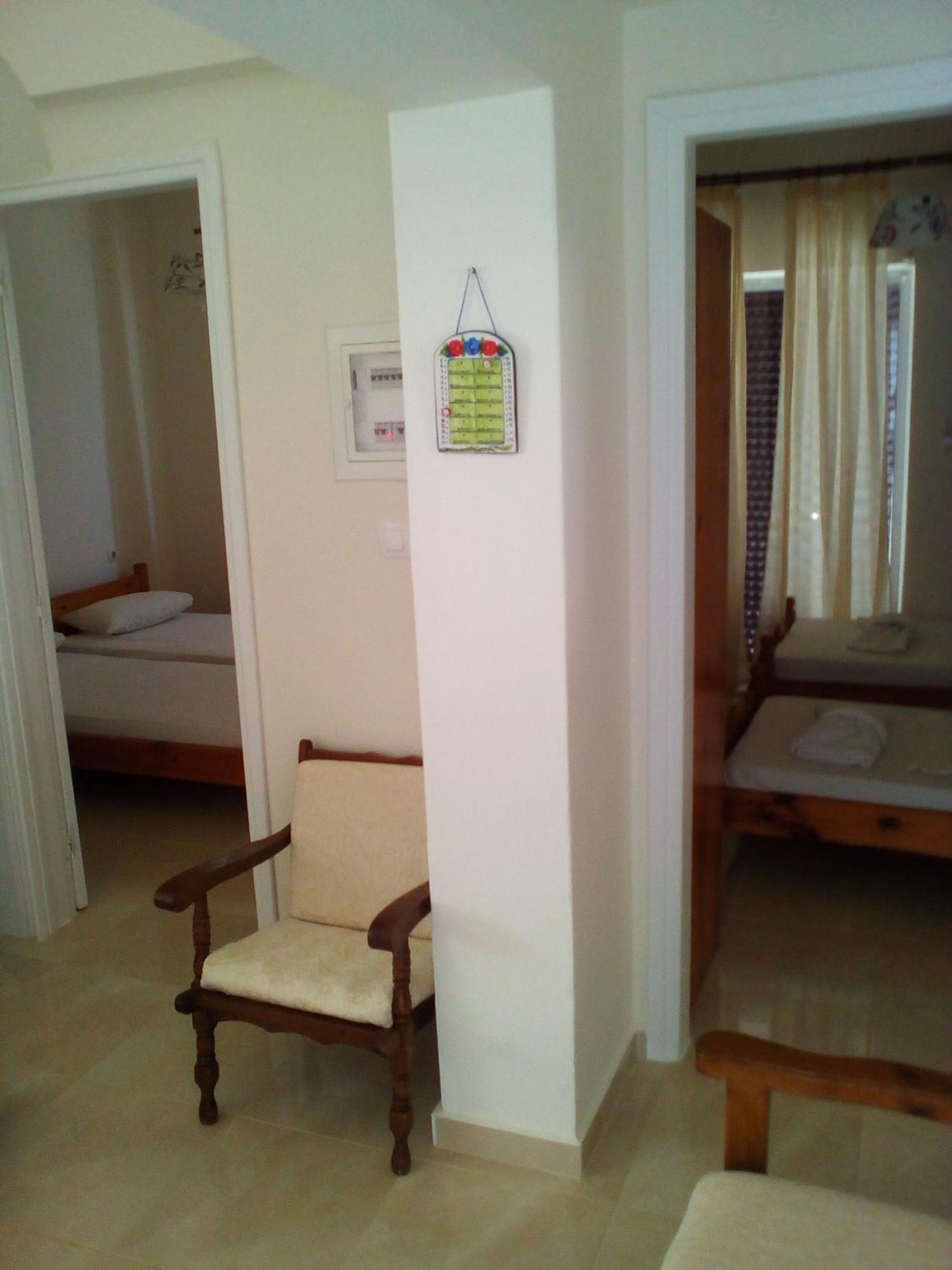 Mina Apartments การ์ปาตอส ภายนอก รูปภาพ