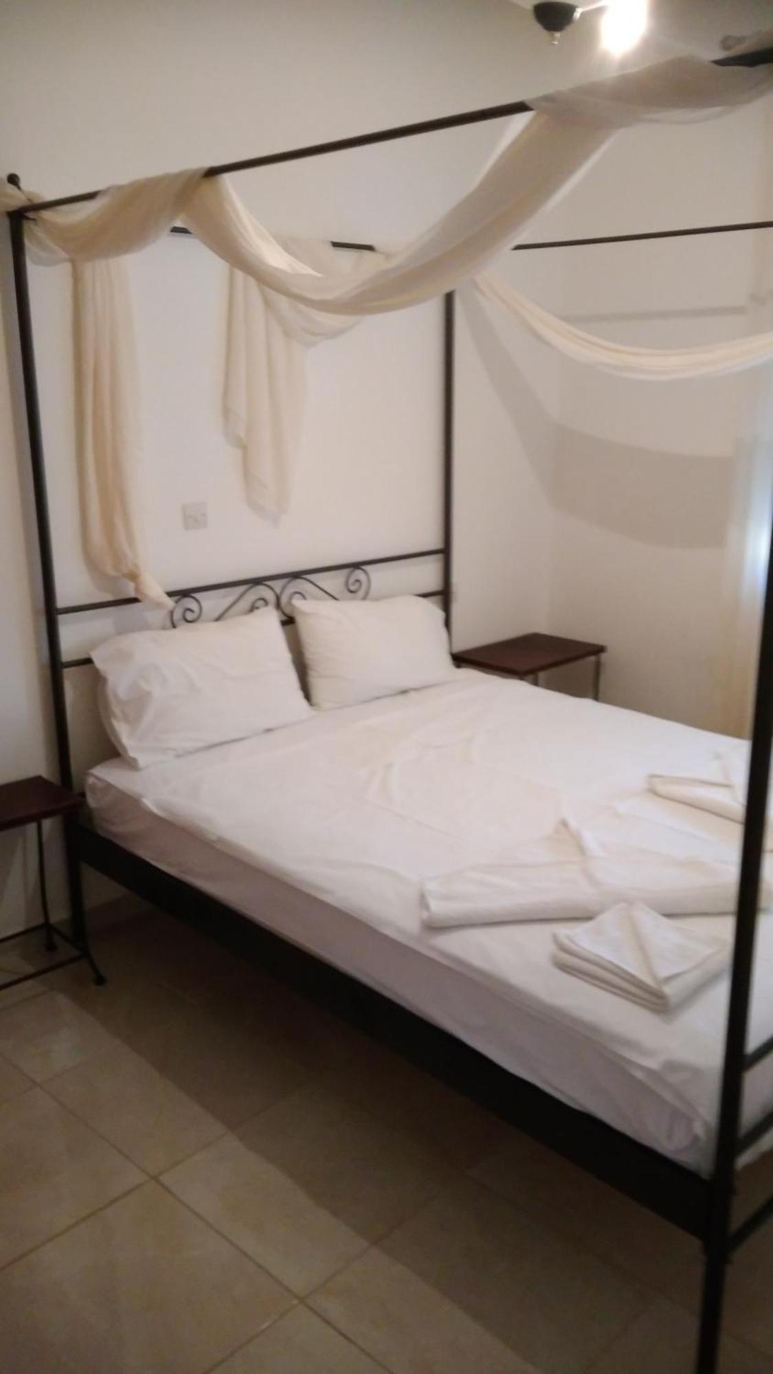 Mina Apartments การ์ปาตอส ภายนอก รูปภาพ